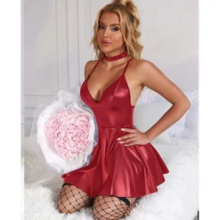 Keinonahkainen babydoll