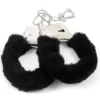 Käsiraudat mustalla pehmusteella